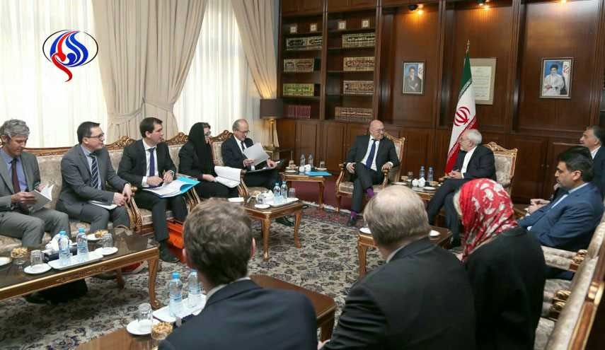 وزیر اقتصاد فرانسه خواستار توسعه روابط اقتصادی با ایران شد