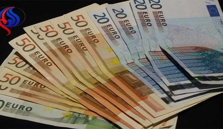 کاهش نرخ پوند و یورو در بانک مرکزی