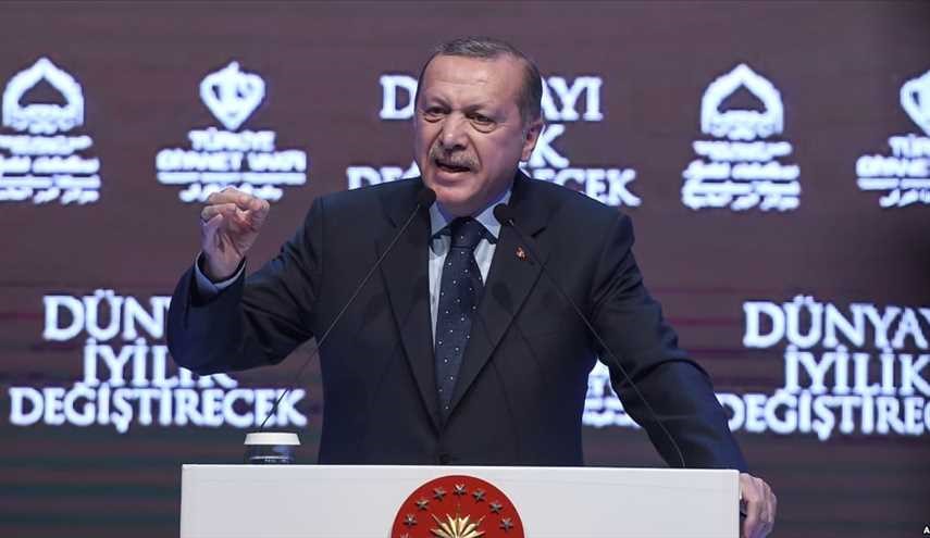 أردوغان: نعرف دور الهولنديين في قتل 8000 مسلم
