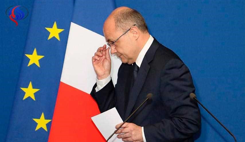 «پارتی بازی» وزیر کشور فرانسه را سرنگون کرد