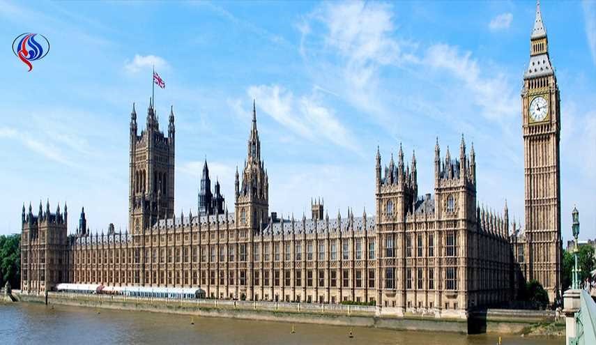 شرطة لندن : 4 قتلى و20 جريحا في الهجوم قرب البرلمان البريطاني