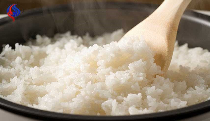 تحذير.. إعادة تسخين الأرز يصيبك بهذا المرض