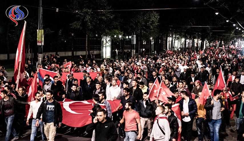 هشدار دولت اتریش به ترک های مقیم: به ترکیه نروید!