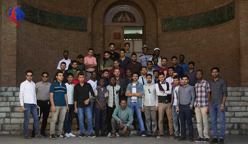 52 ألف طالب جامعي أجنبي في الجامعات الإيرانية