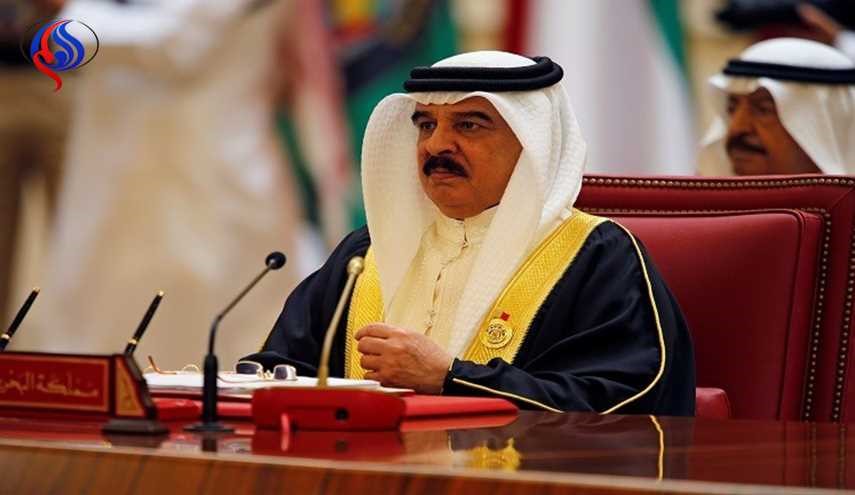 ملك البحرين يقر تعديلا دستوريا يتيح محاكمة مدنيين عسكريا
