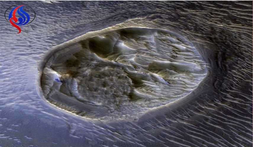 تپه نقره‌ای مریخ از لنز دوربین ناسا