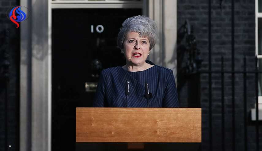 رئيسة وزراء بريطانيا تراهن على انتخابات مبكرة لتعزيز موقعها