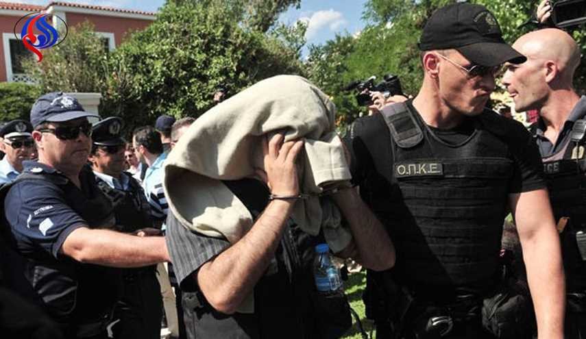 ترکیه همچنان شهروندانش را بازداشت می کند