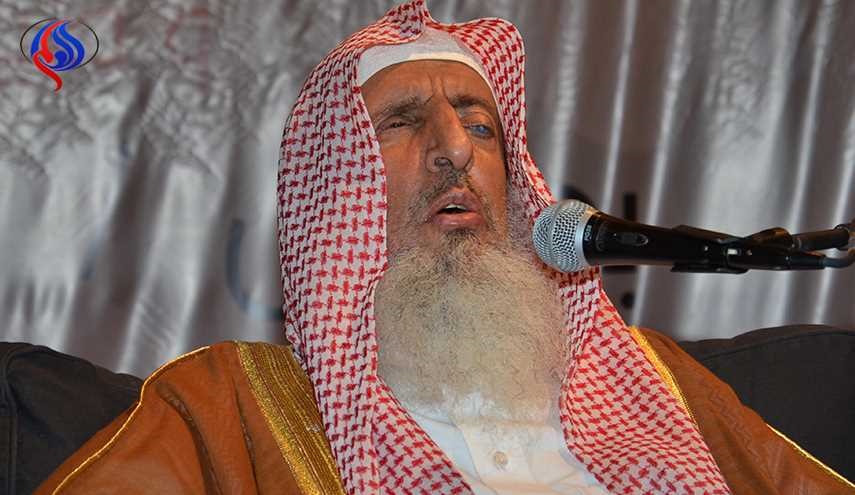فتوای عجیب مفتی اعظم عربستان سعودی در خصوص نماز جمعه!