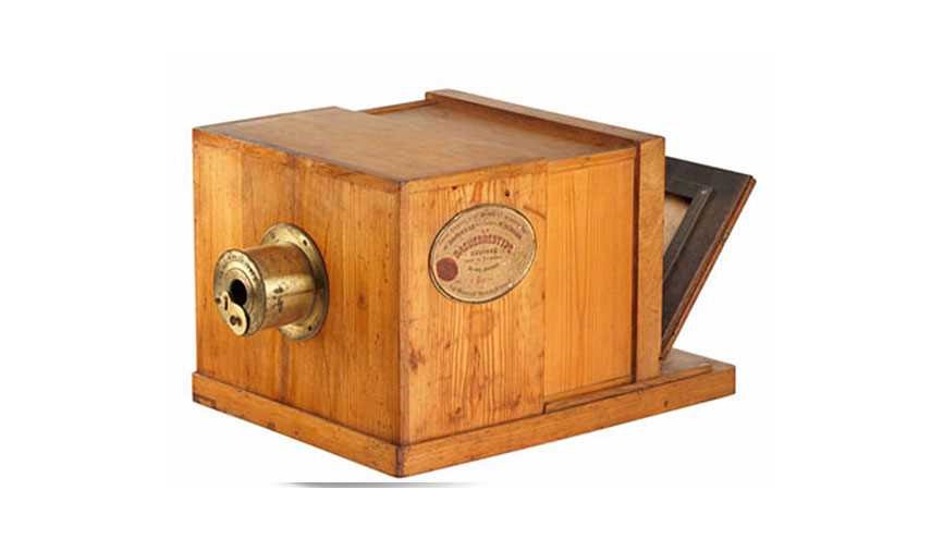 نگاهی به قدیمی ترین دوربین عکاسی جهان