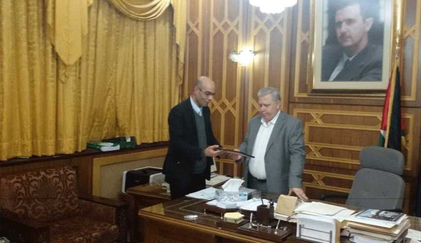 مدير التأمين في سوريا يترك منصبه للالتحاق بالخدمة العسكرية