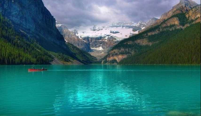 بحيرة الزمرد في كندا