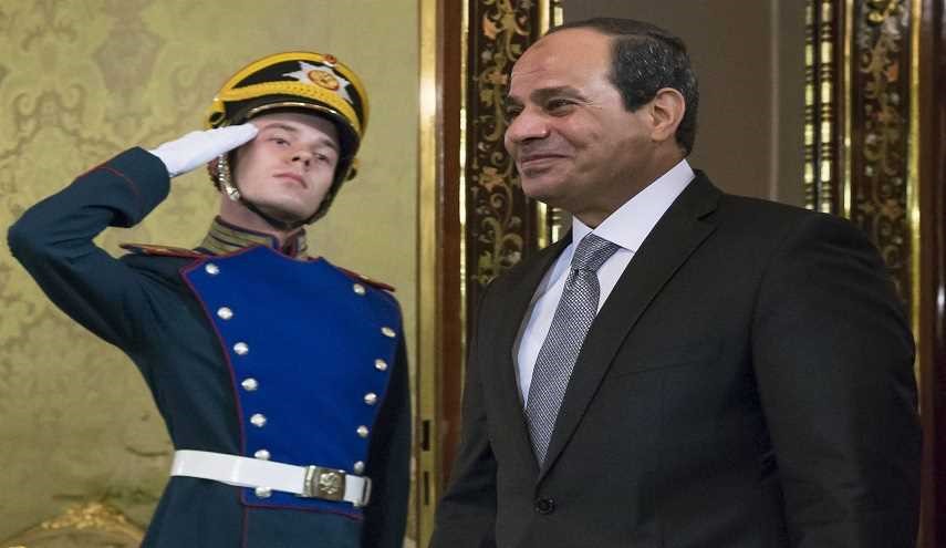 إعلامية مصرية تتهم المخابرات البريطانية بقلب نظام الحكم فى مصر