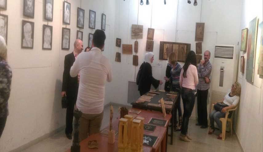 معرض للفن التشكيلي بالمركز الثقافي العربي في 