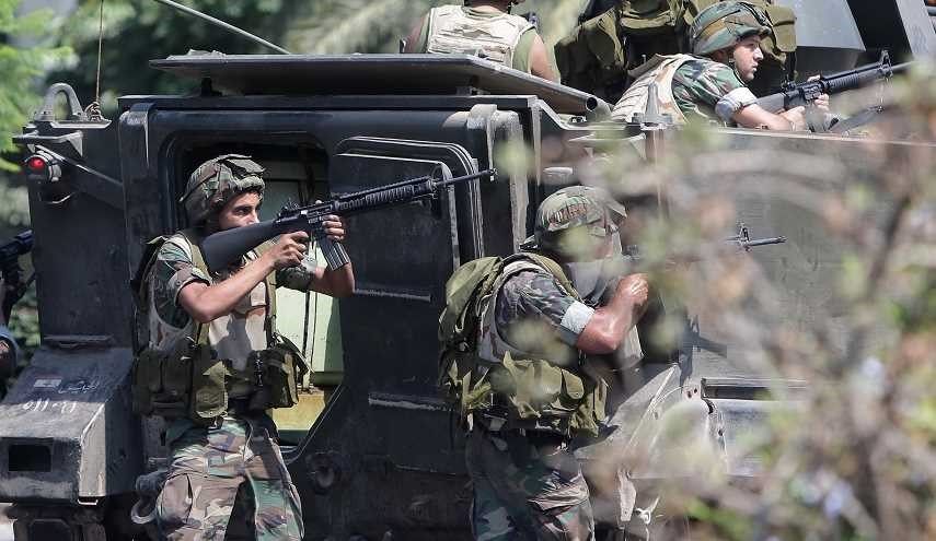 مناورات قتالية للجيش اللبناني لمحاكاة القضاء على مجموعة ارهابية