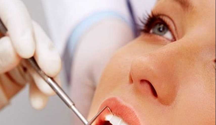 طبيبة أسنان روسية تخلع 22 سنا سليمة من فم مريضة