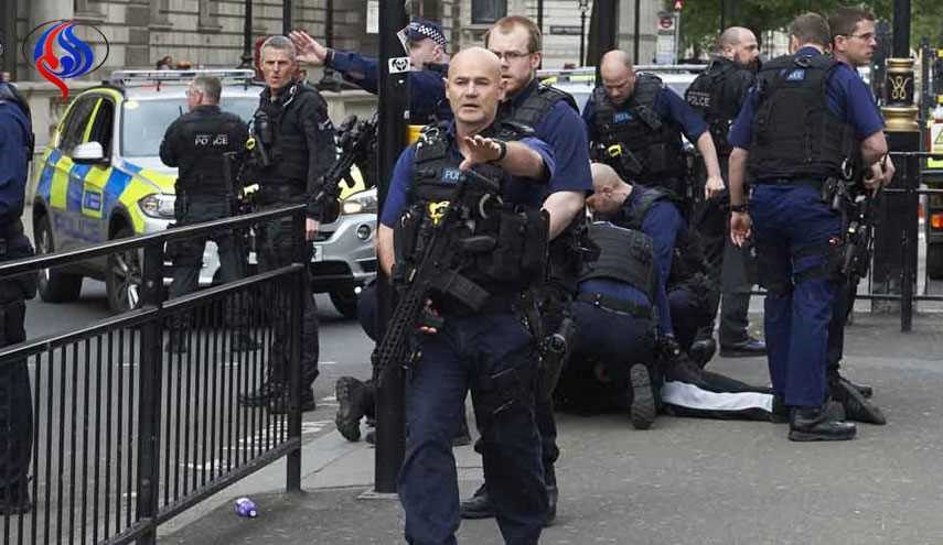 الشرطة البريطانية تفجر عبوتين قرب السفارة الأميركية بلندن