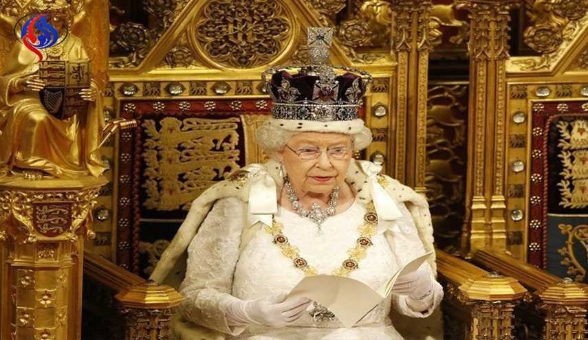 تعویق سخنرانی ملکه انگلیس به‌خاطر پوست بز!