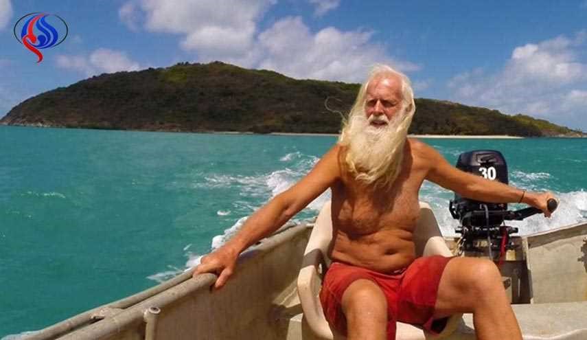 مليونير سابق يعيش في جزيرة نائية بعد خسارته أمواله