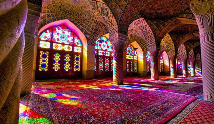 مسجد نصير الملك في مدينة شيراز جنوب ايران