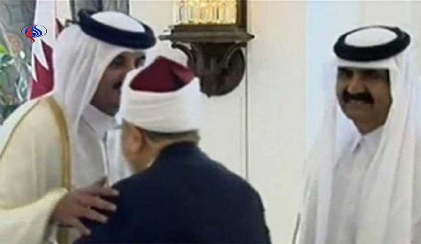 في تحدٍّ جديد.. أمير قطر يستقبل القرضاوي