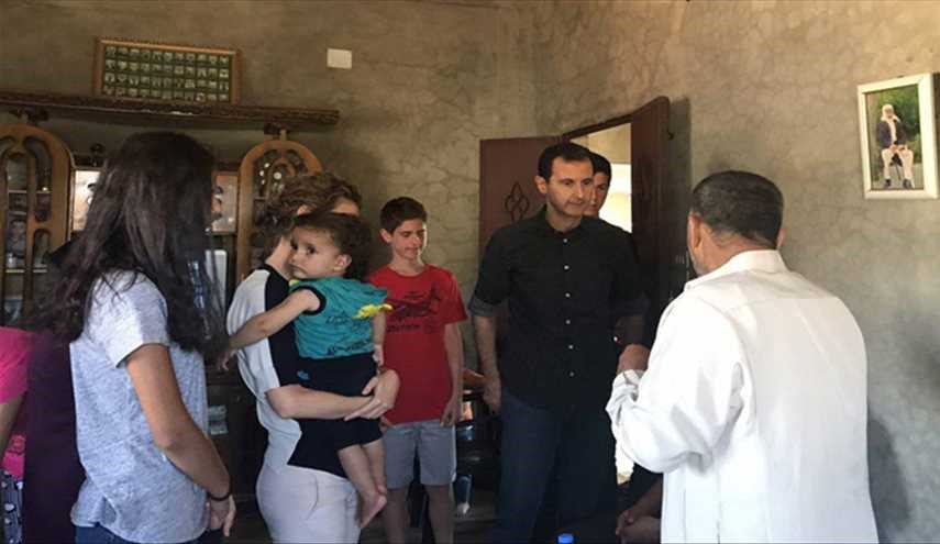 تصاویر؛ اسد و همسرش در عیادت از مجروحان روستاهای حماه