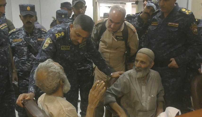 بالصور: الشرطة الاتحادية تحرر 30 من رهائن داعش في حي الشفاء