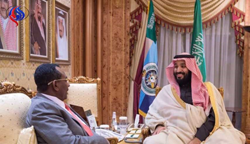 السعودية تصفع البشير وتعين مدير مكتبه المقال في منصب رفيع