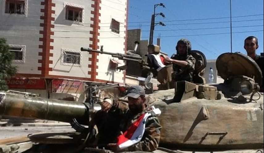 الجيش السوري يتقدم في ريف حماة الشرقي ويحذر المسلحين غرب حلب