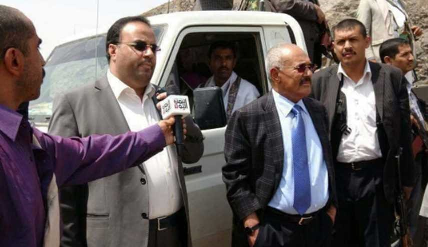 علي عبد الله صالح يظهر متحديا للتحالف برفقة الصماد ويزور معسكرات في سنحان