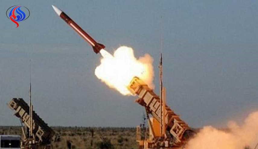 صواريخ بالستية تستهدف قاعدة الملك فهد واشتعال النيران فيها