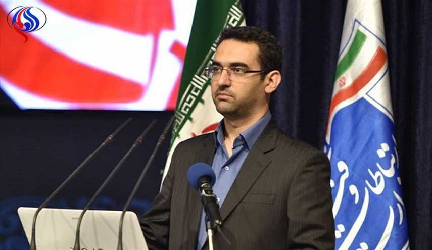 آذري جهرمي: مواقع التواصل الاجتماعي هي فرصة يجب اغتنامها