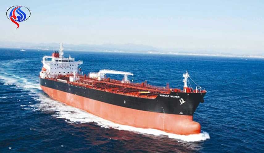 تحالف العدوان السعودي يمنع سفن المشتقات النفطية من الدخول الى ميناء الحديدة