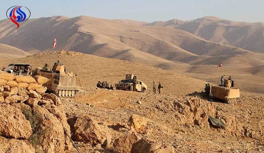 الجيش اللبناني يعاود قصف مواقع داعش في جرود رأس بعلبك