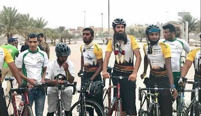 9 حجاج يصلون إلى مكة بعد ان قطعوا 3000 كلم بدراجاتهم !