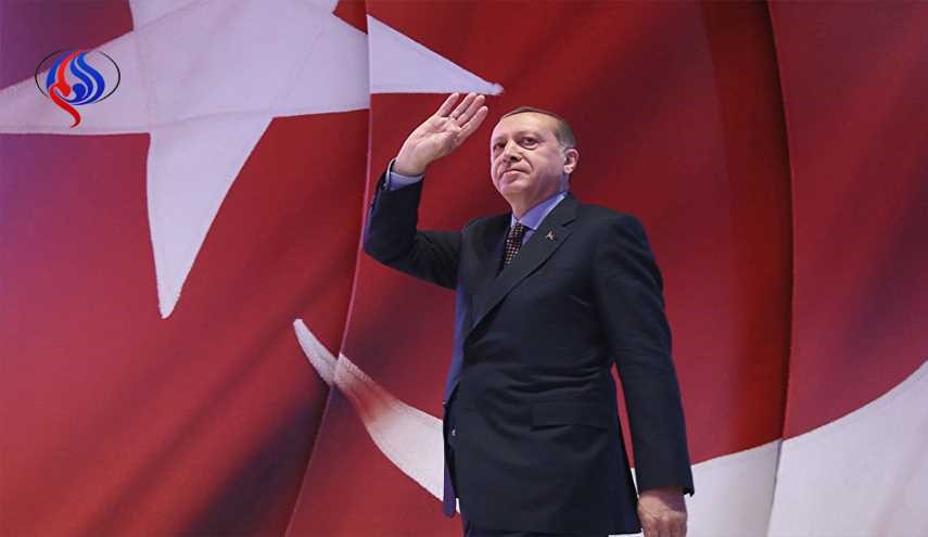 حملة تسريح واسعة في تركيا وإغلاق صحيفتين