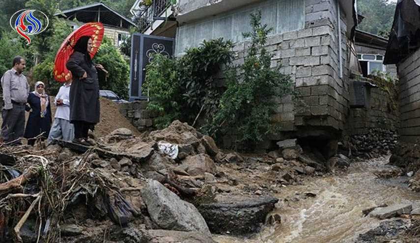 تضرر 90 وحدة سكنية وتجارية شمال إيران جراء فيضانات