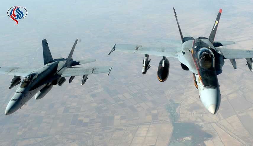 طيران التحالف يواصل عدوانه على السوريين ويقتل 22 مدنيا في الرقة ودير الزور