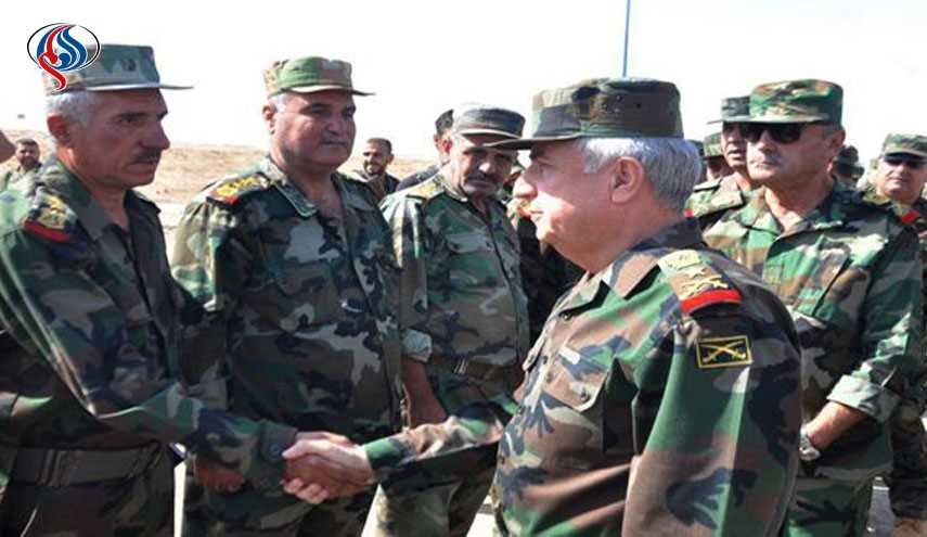 وزير الدفاع السوري يتفقد وحدات الجيش في دير الزور
