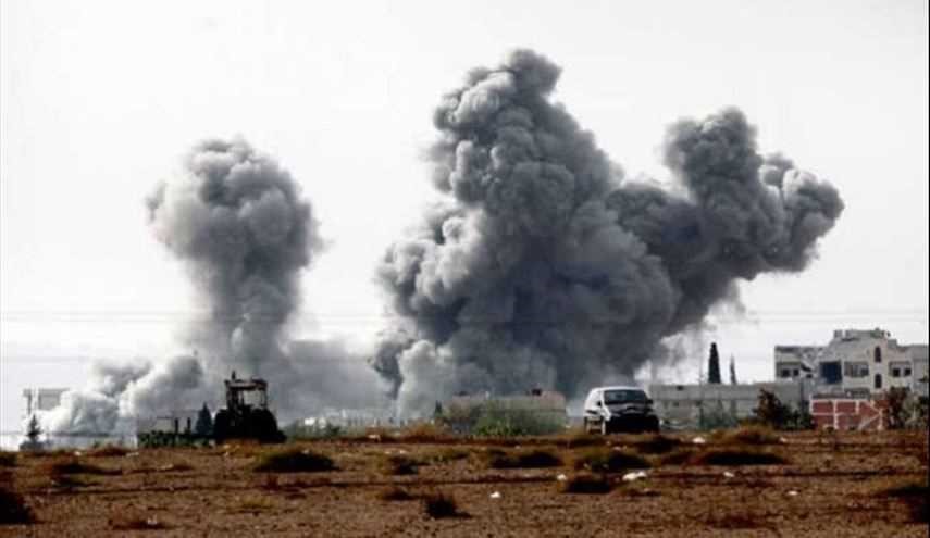 غارات جوية عنيفة على مواقع داعش جنوب شرق دير الزور