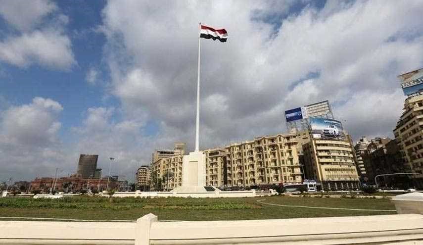 القاهرة: المصريون في قطر بأمان وشائعات تسريحهم 