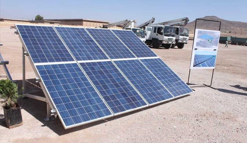 بالصور، وضع حجر الاساس لمحطة توليد كهرباء على الطاقة الشمسية في مدينة الكسوة السورية
