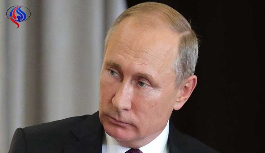 بوتين يهنئ ميركل بالفوز في انتخابات البوندستاغ