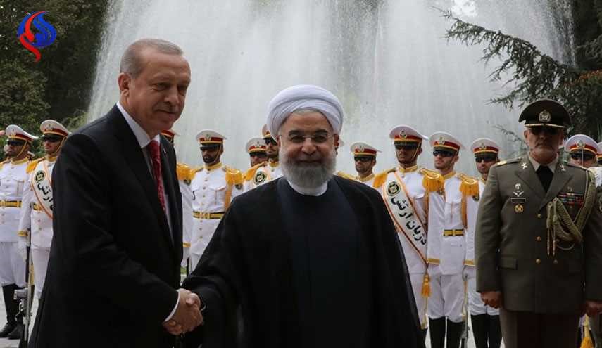 الرئيس الايراني يستقبل نظيره التركي في طهران