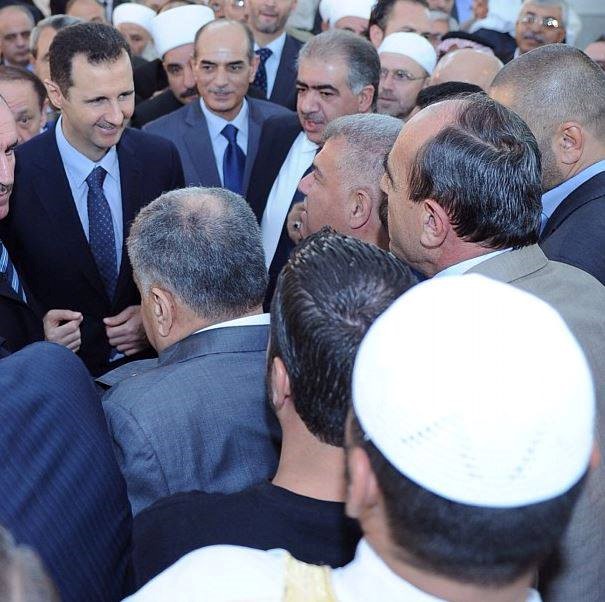 بشار اسد در نماز عید فطر + فیلم