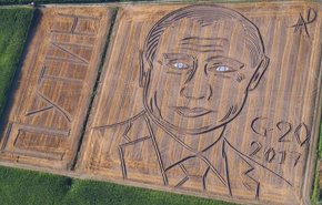 عکس بزرگ پوتین در مزرعۀ ایتالیایی!