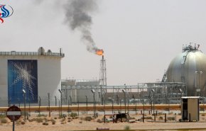 عربستان وعدۀ کاهش تولید نفت را دبه کرد!
