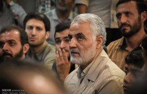 فیلمی از  بغض سردار سلیمانی هنگام سخنرانی در مراسم اربعین شهادت شهید حسین پور