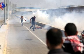 مصدومیت ده‌ها فلسطینی در اثر گاز اشک آور