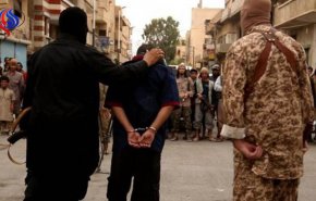 تصاویر؛ اعدام ۲۰ داعشی به سبک خودشان در لیبی